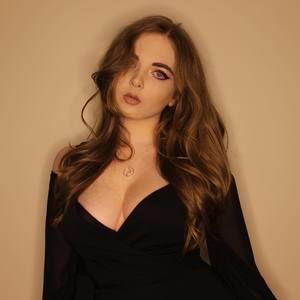 Meet your Posher, Maisy-kay